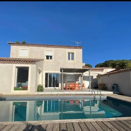 A Dans Individuelle Ferienhaus Bouzigues