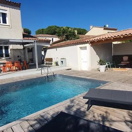 A Dans Individuelle Ferienhaus *